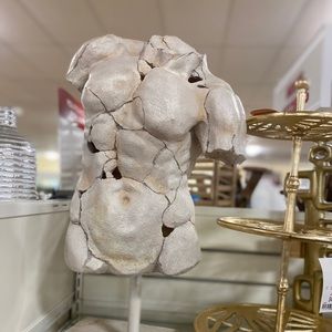 Meet your Posher, Zara